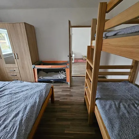 Quarto em Acomodações Particulares Chlum 1 *